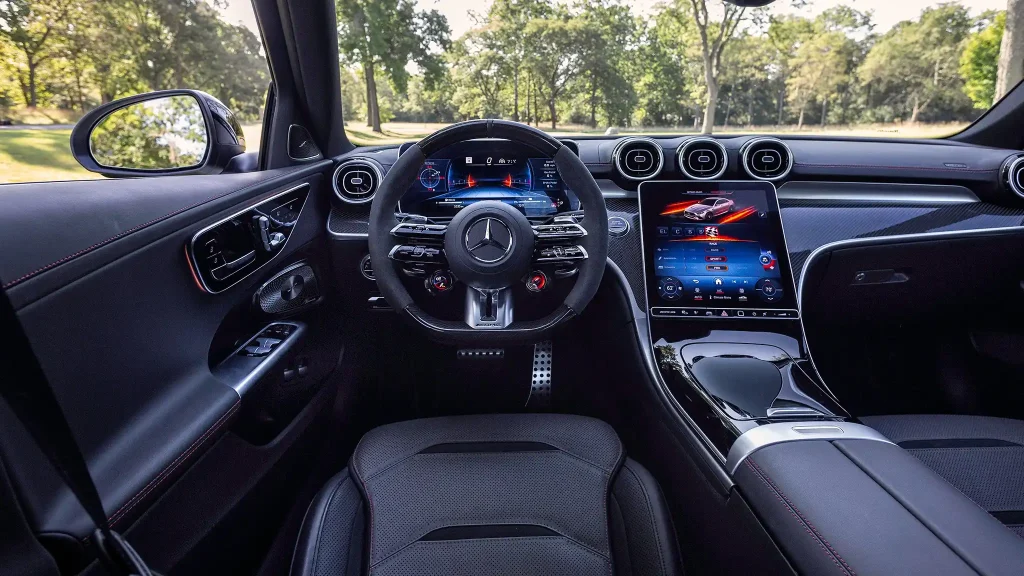 2025-Mercedes-AMG-C63-48