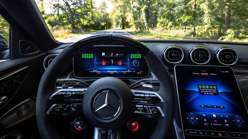 2025-Mercedes-AMG-C63-51