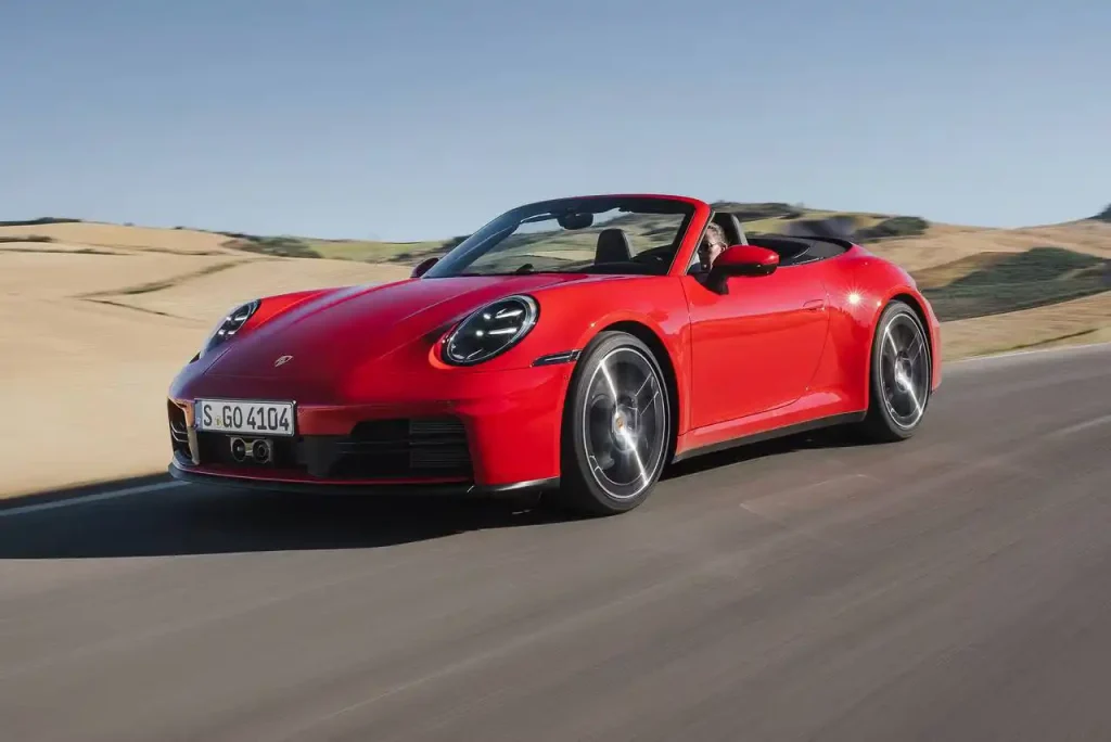 2025-Porsche-911-Turbo-33