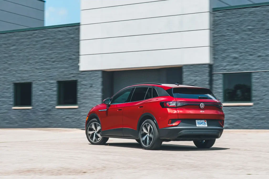 2025-Volkswagen-ID-4-11