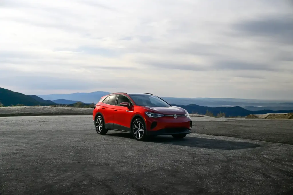 2025-Volkswagen-ID-4-13