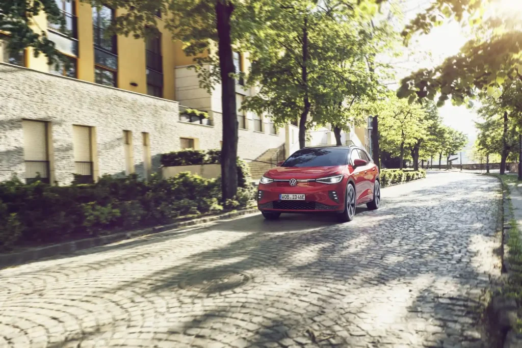 2025-Volkswagen-ID-4-14