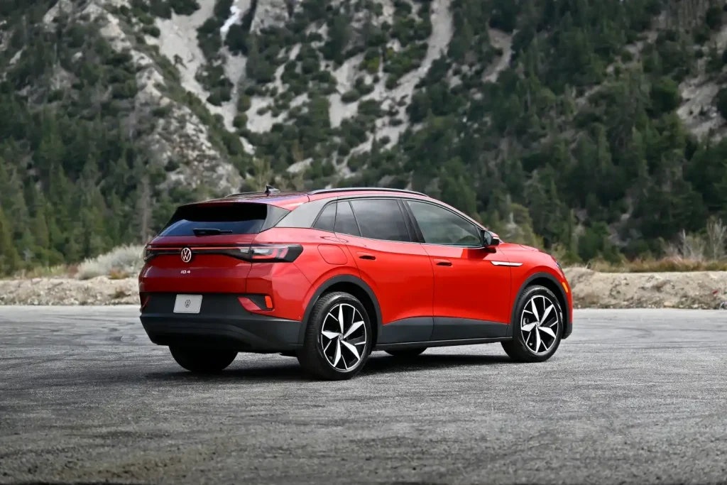 2025-Volkswagen-ID-4-5