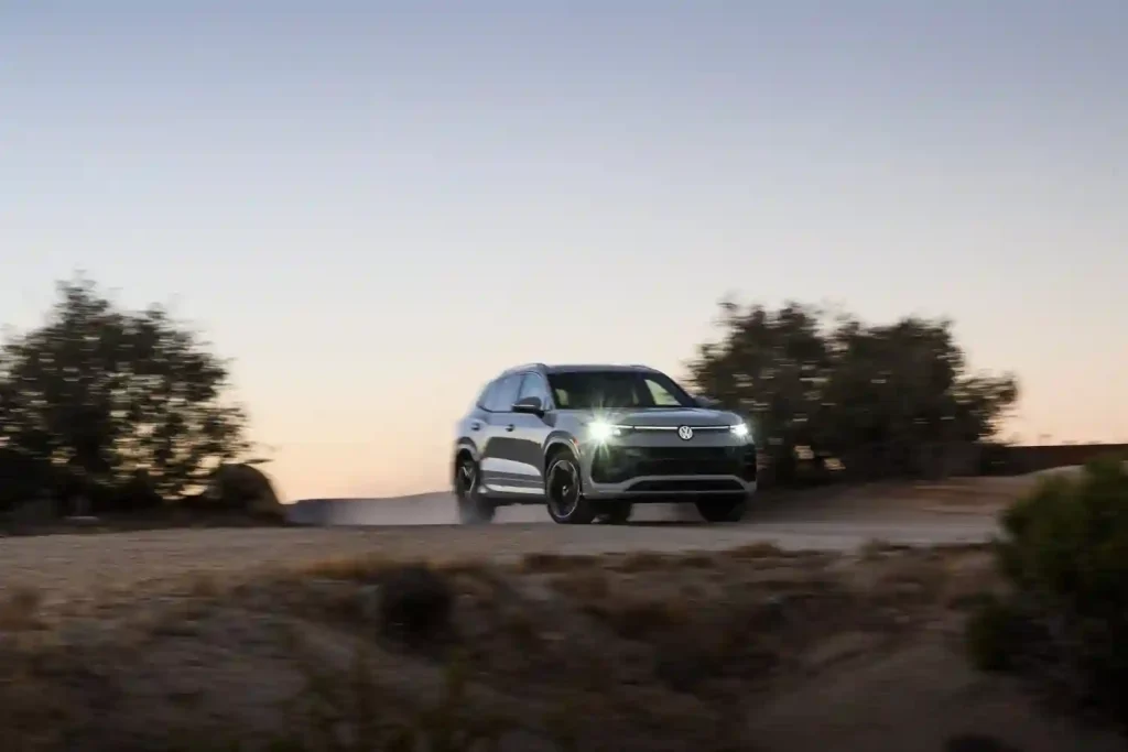 2025-Volkswagen-Tiguan-31