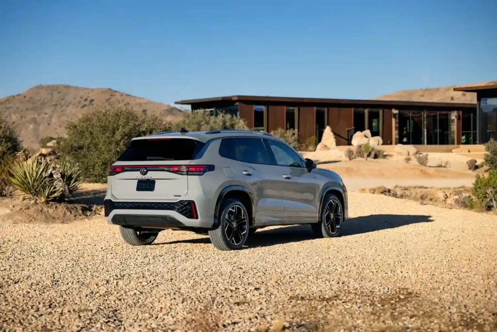 2025-Volkswagen-Tiguan-4