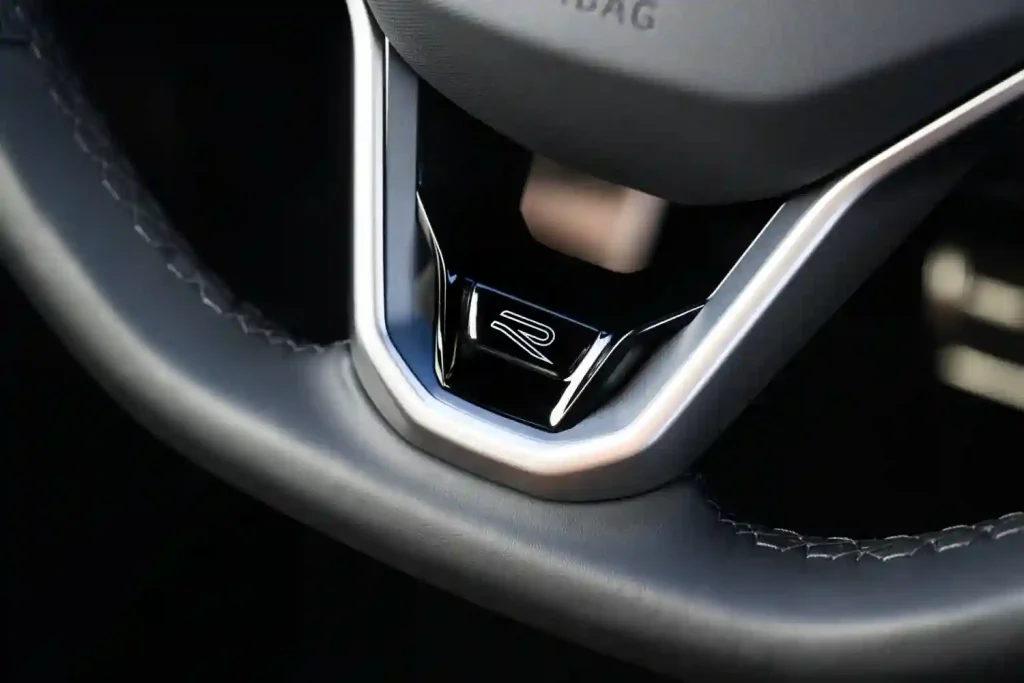 2025-Volkswagen-Tiguan-50