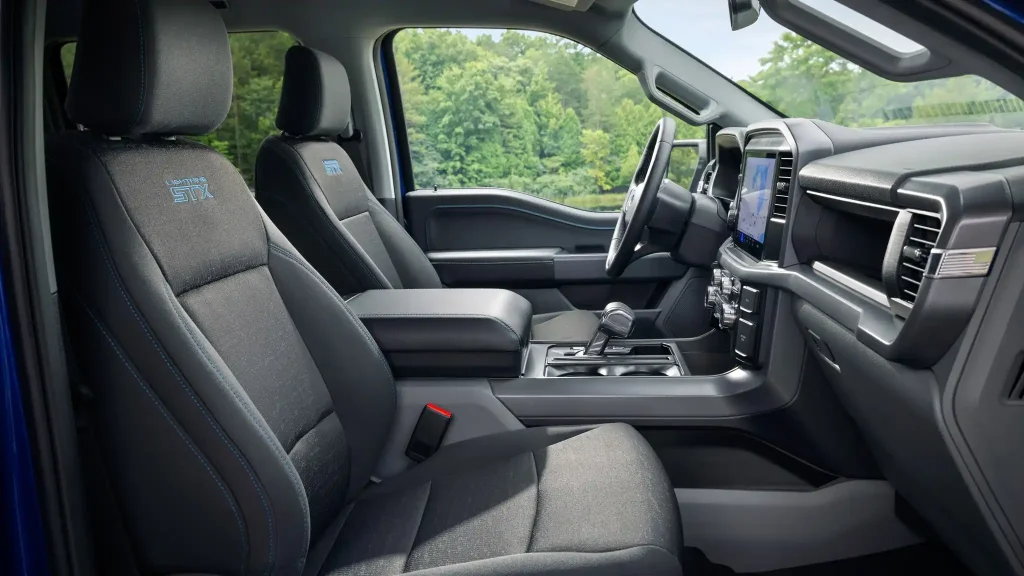 2026-Ford-F-150-Lightnin-STX-15