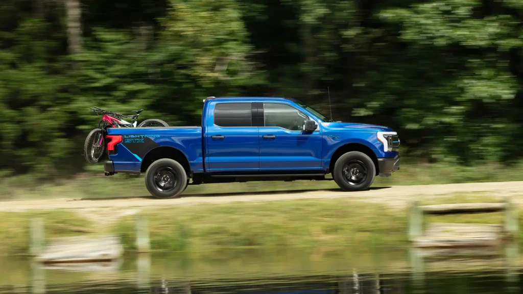 2026-Ford-F-150-Lightnin-STX-7