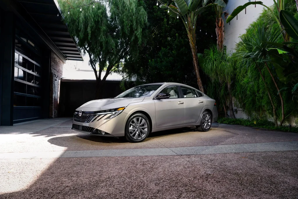 2026-Nissan-Sentra-7