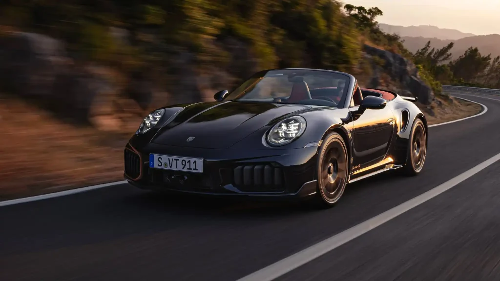2026-Porsche-911-Turbo-25