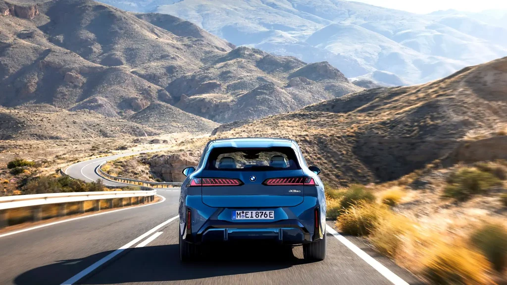 2027-BMW-iX3-16