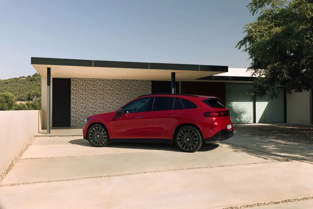 2027-Mercedes-Benz-GLC-Class-EV-18