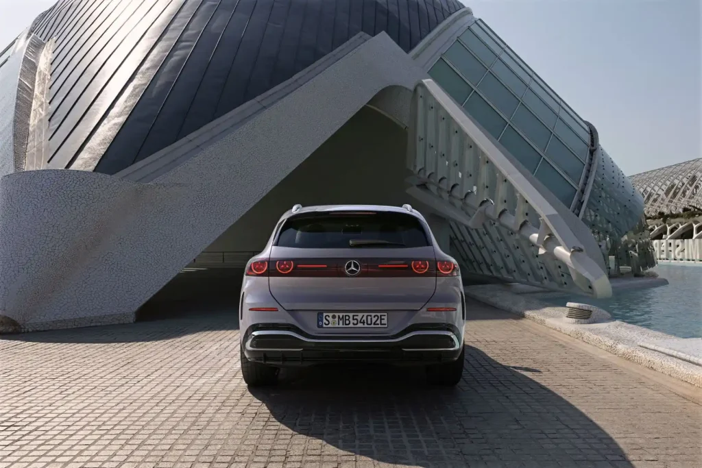 2027-Mercedes-Benz-GLC-Class-EV-21