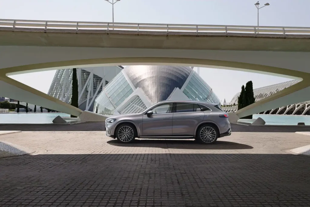 2027-Mercedes-Benz-GLC-Class-EV-23