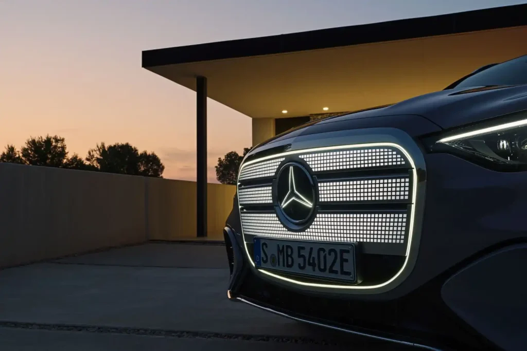 2027-Mercedes-Benz-GLC-Class-EV-70