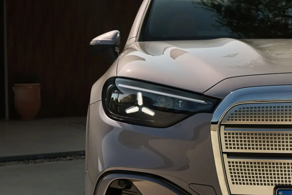 2027-Mercedes-Benz-GLC-Class-EV-71