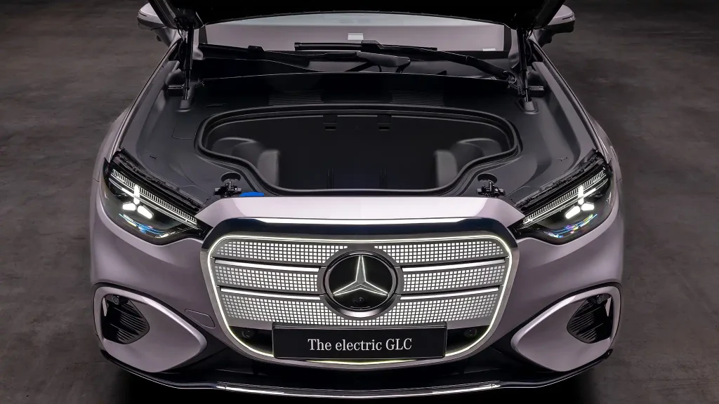 2027-Mercedes-Benz-GLC-Class-EV-73