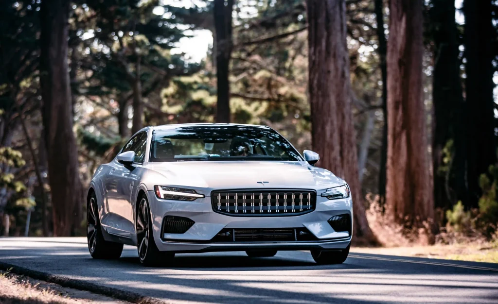 2021-Polestar-1-32