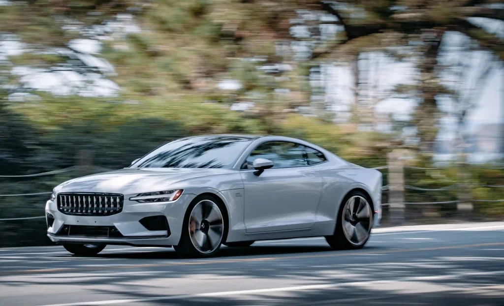 2021-Polestar-1-34