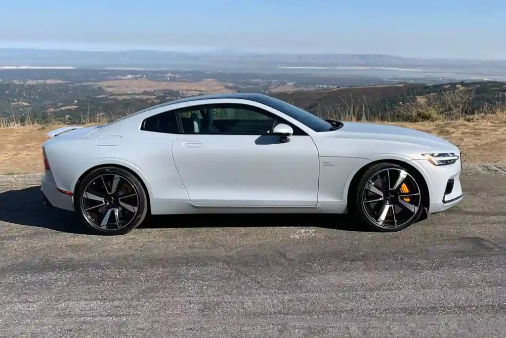 2021-Polestar-1-9