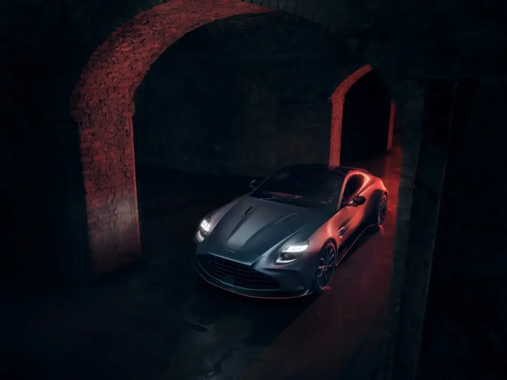 2025-Aston-Martin-Vantage-10