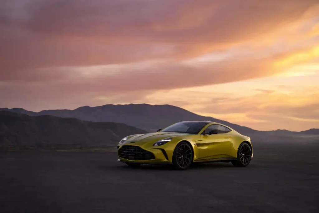 2025-Aston-Martin-Vantage-2