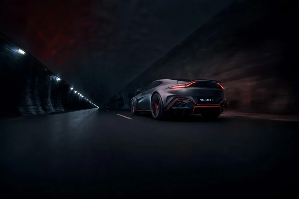 2025-Aston-Martin-Vantage-21