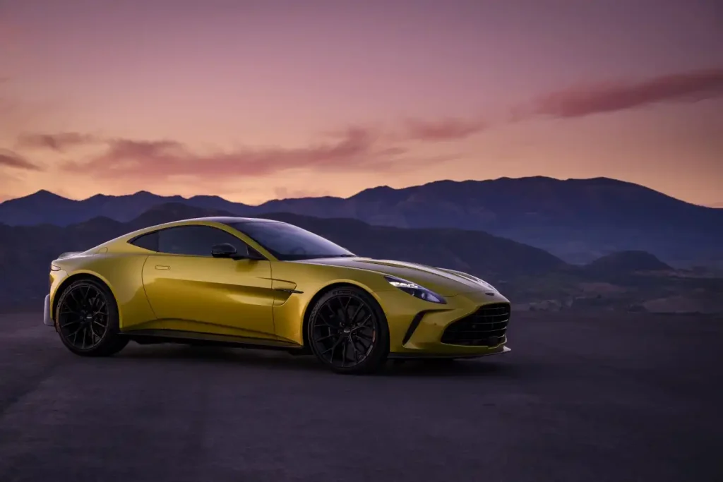 2025-Aston-Martin-Vantage-4
