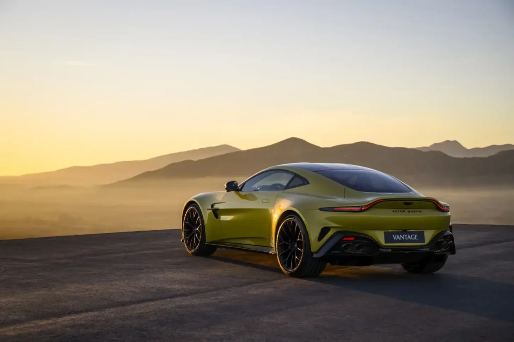2025-Aston-Martin-Vantage-7