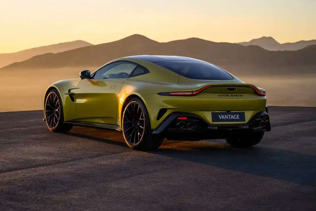 2025-Aston-Martin-Vantage-8