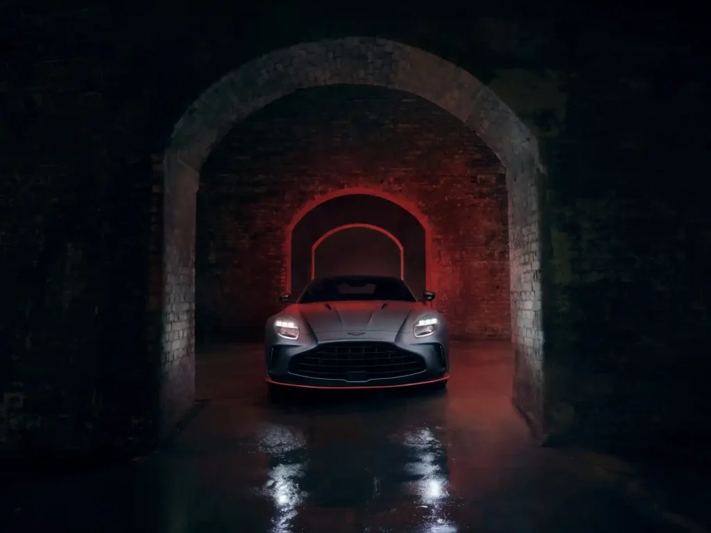 2025-Aston-Martin-Vantage-9