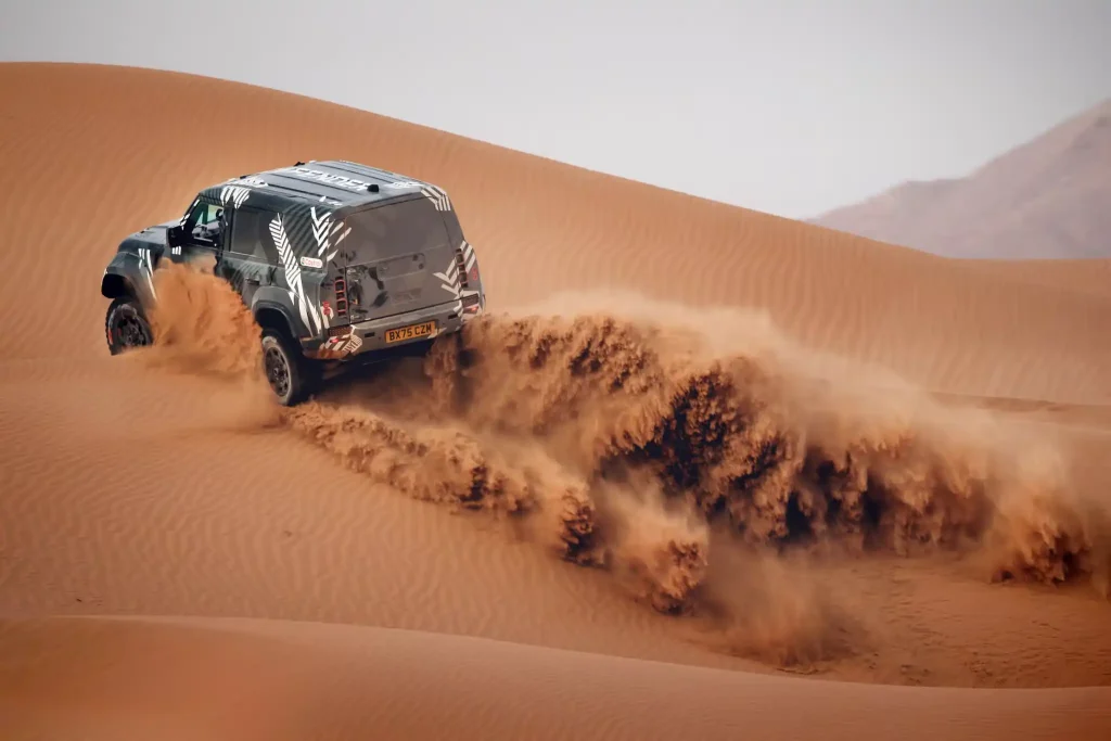 2025-land-rover-defender-d7x-r-2