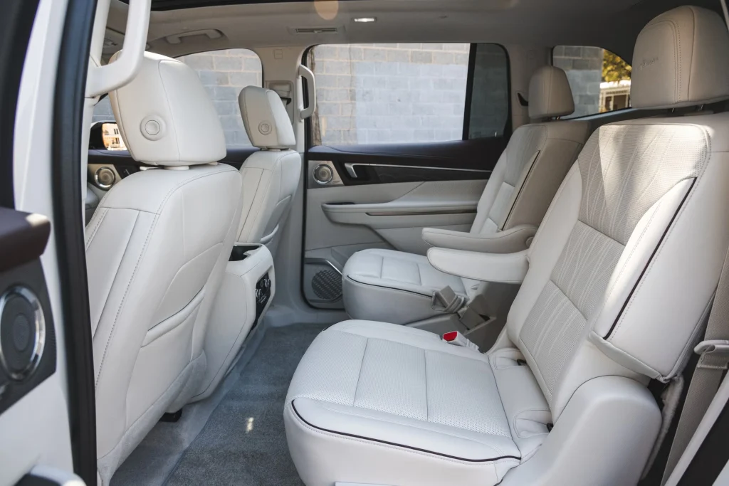 2026-Buick-Enclave-Interior-26