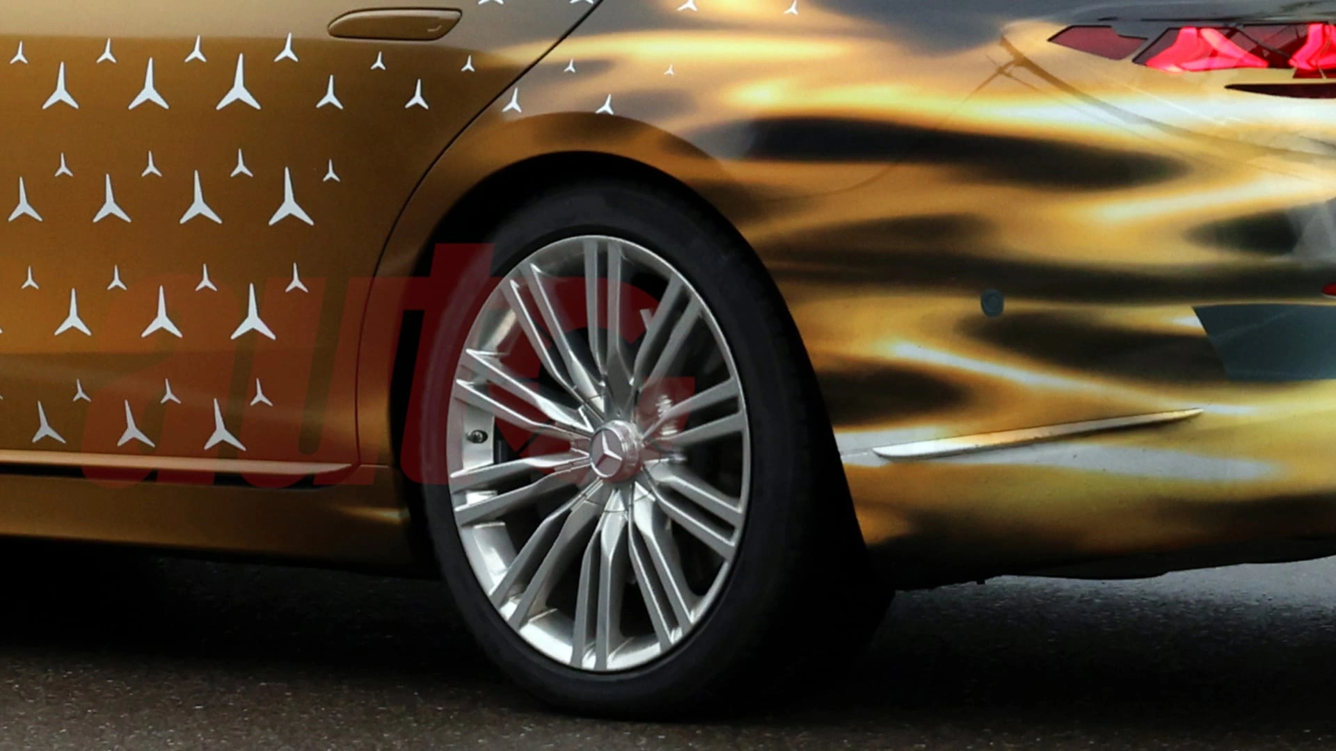 2026-Mercedes-S-Class-1