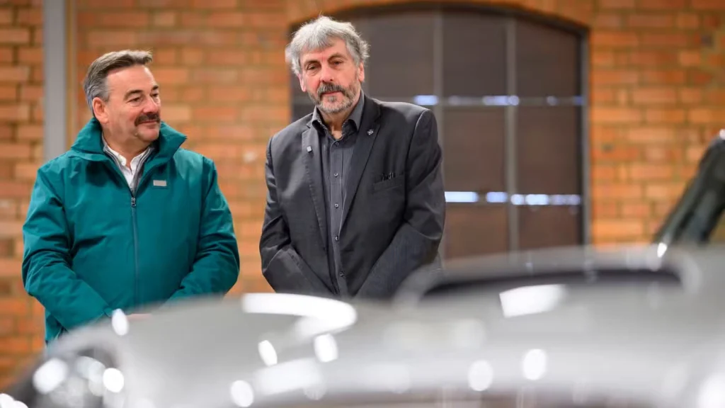 1965-aston-martin-works-db5-vantage-restored-with-williams-family-lead-14