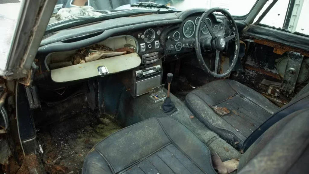 1965-aston-martin-works-db5-vantage-restored-with-williams-family-lead-20