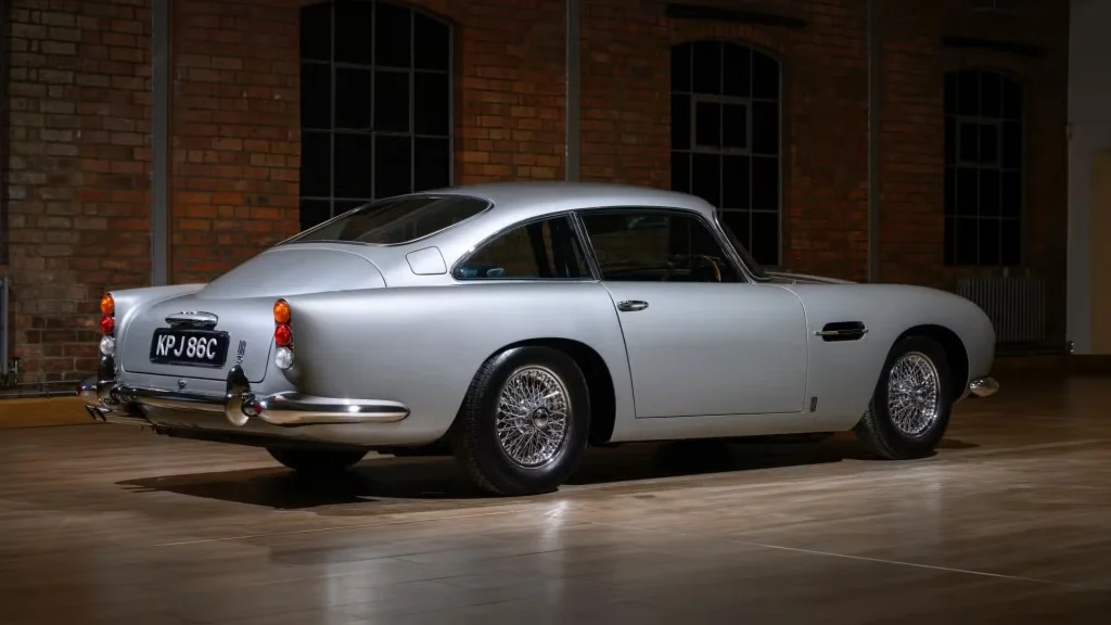 1965-aston-martin-works-db5-vantage-restored-with-williams-family-lead-9
