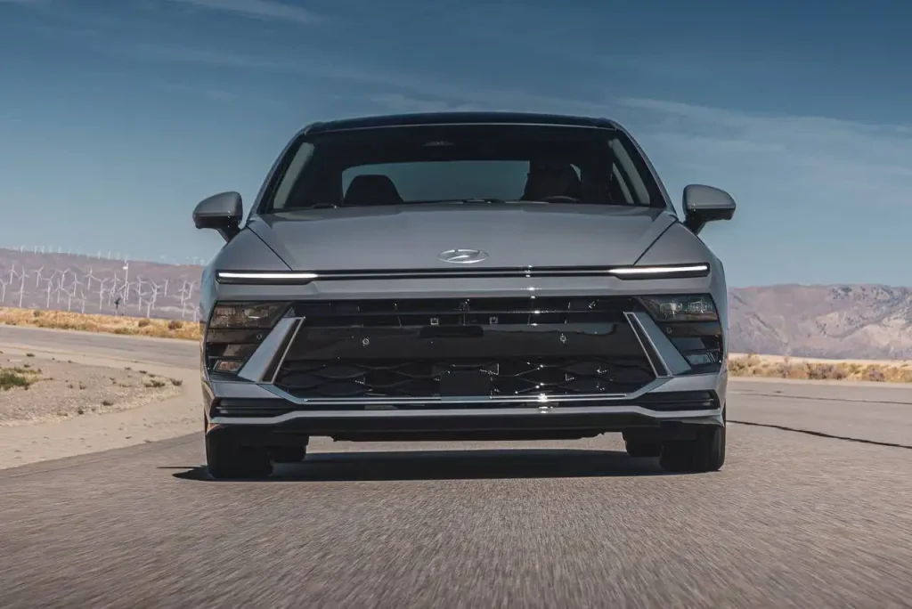 2025-Hyundai-Sonata-12