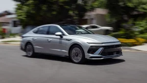 2025-Hyundai-Sonata-18