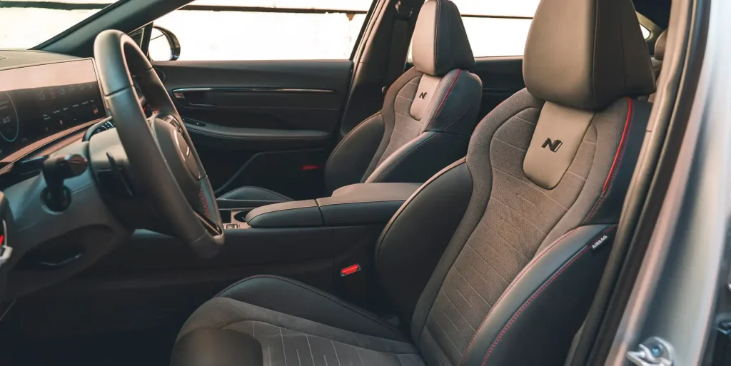 2025-Hyundai-Sonata-23