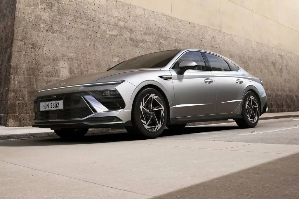 2025-Hyundai-Sonata-4