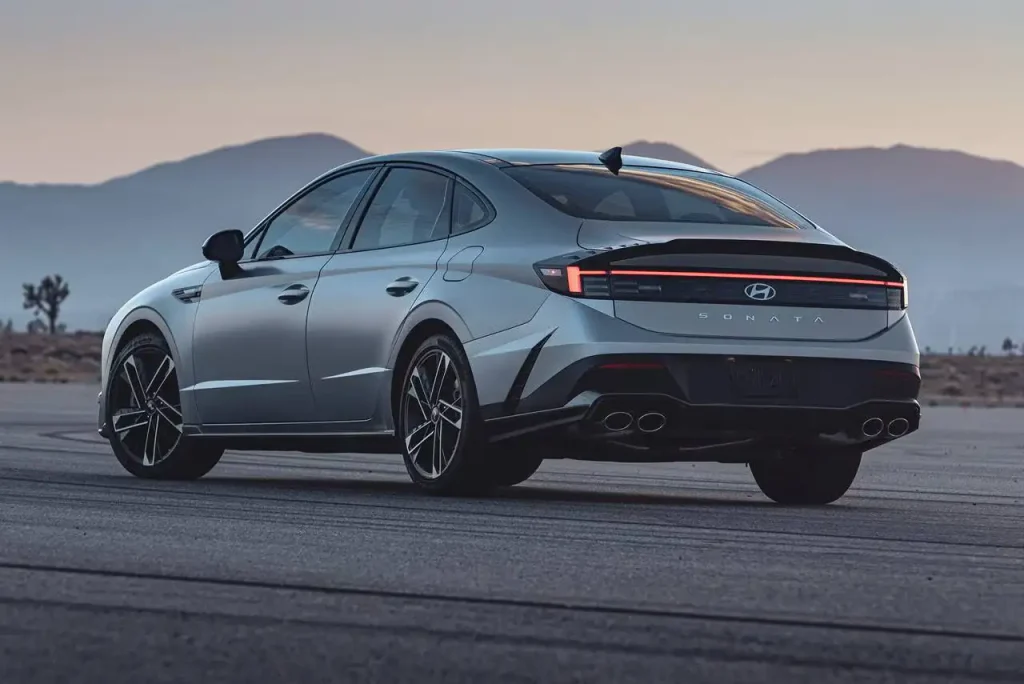 2025-Hyundai-Sonata-9