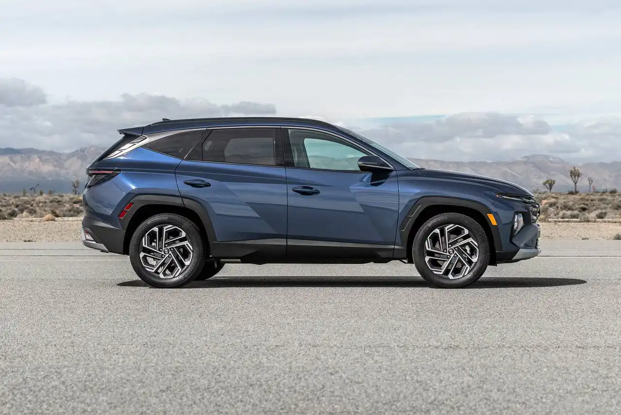 2025-Hyundai-Tucson-14