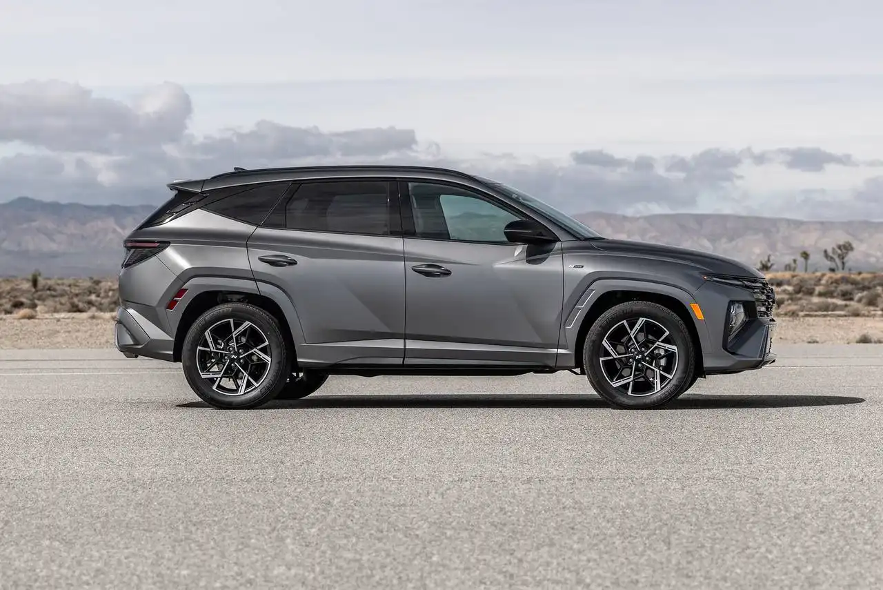 2025-Hyundai-Tucson-19