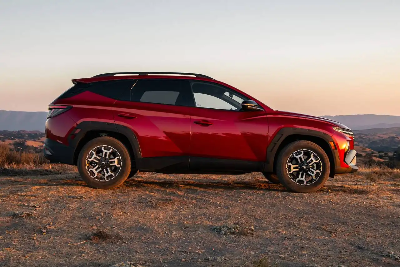 2025-Hyundai-Tucson-21
