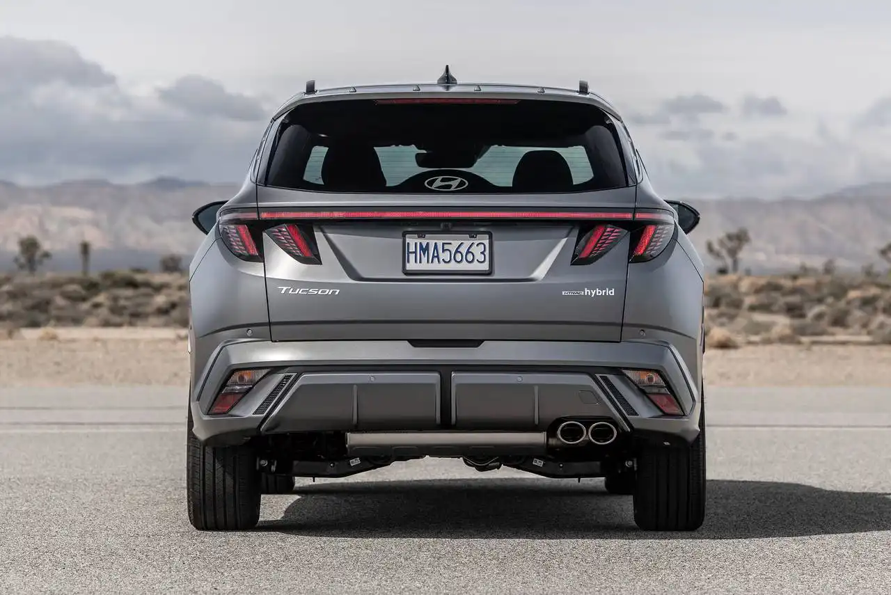 2025-Hyundai-Tucson-24