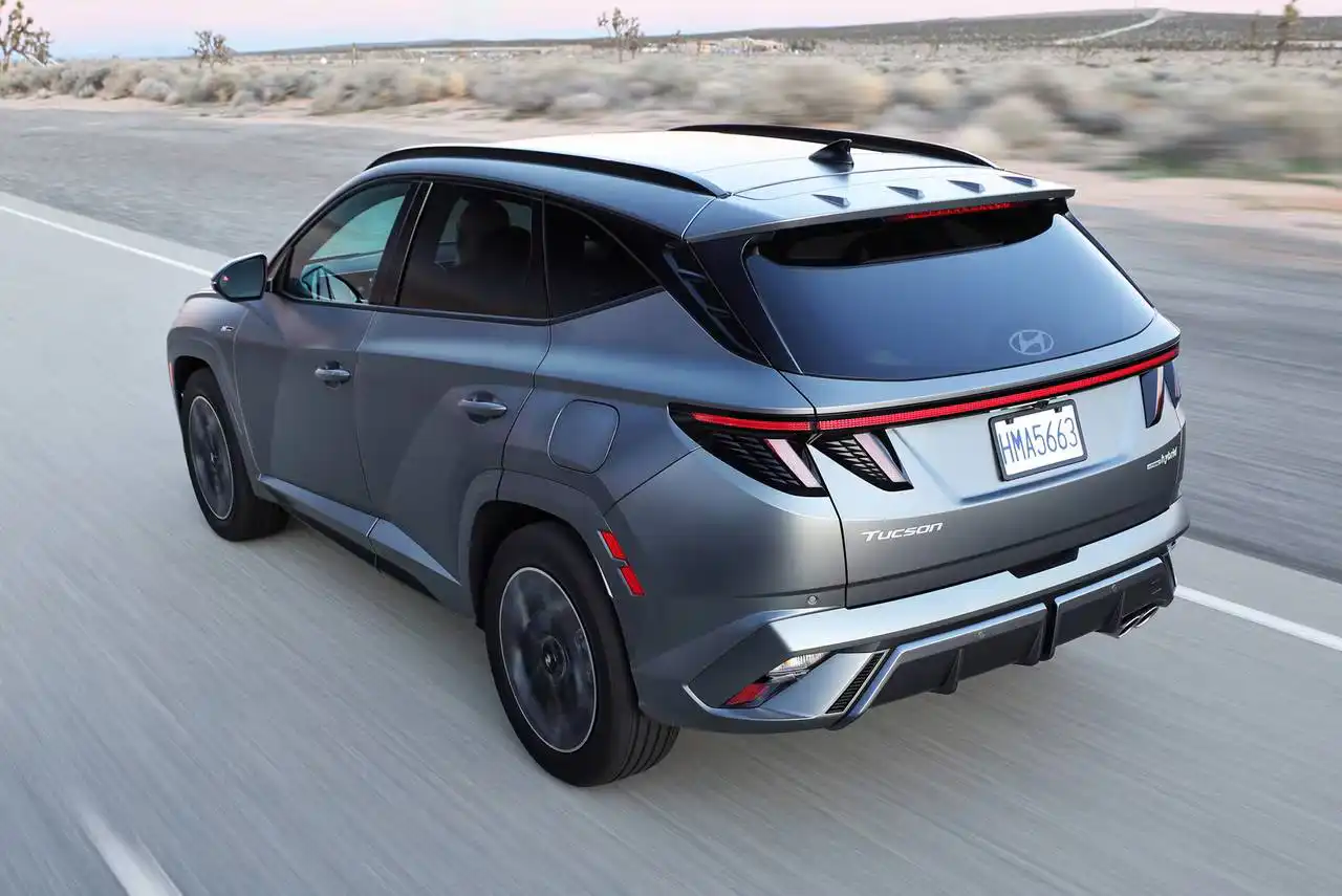 2025-Hyundai-Tucson-35