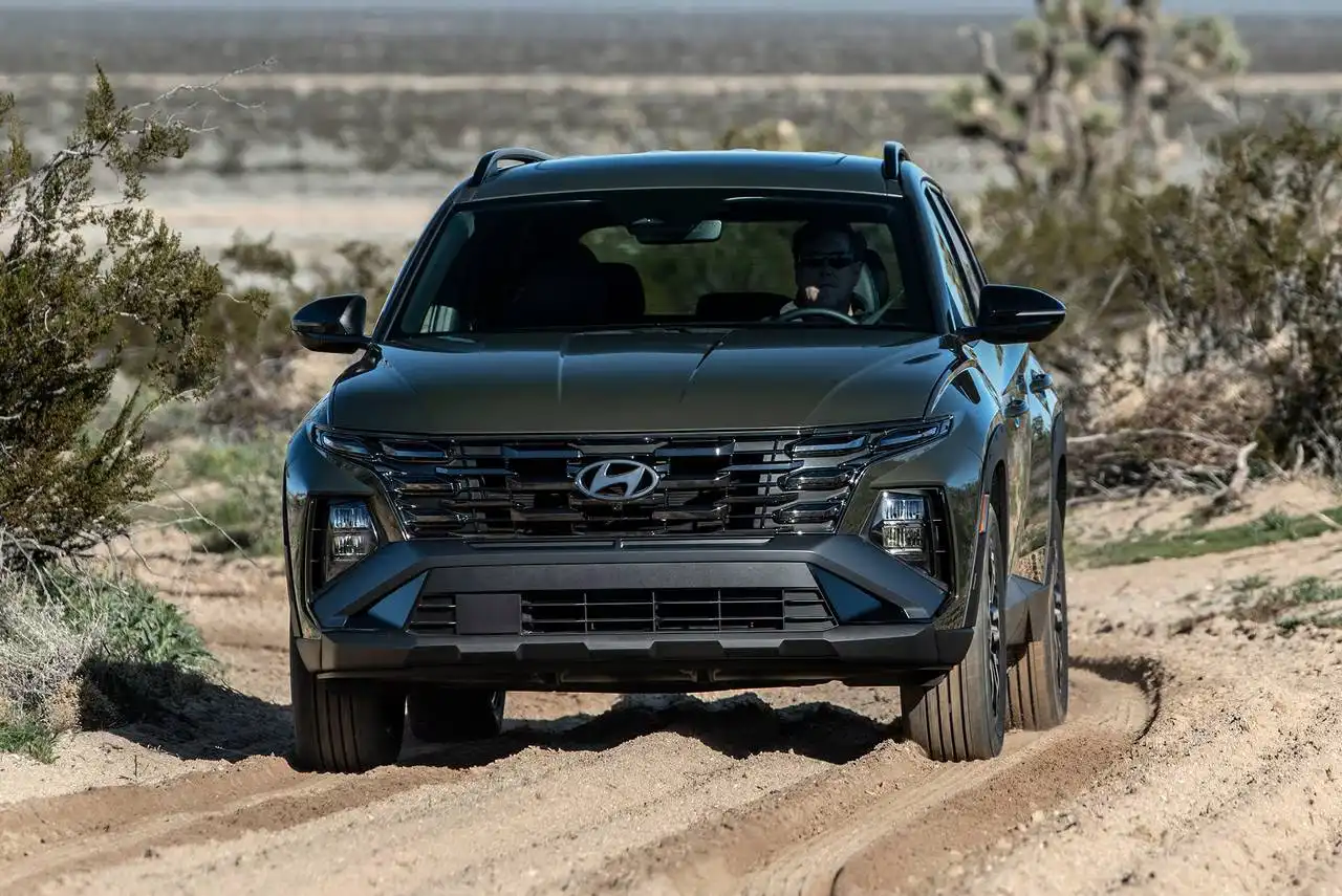 2025-Hyundai-Tucson-36