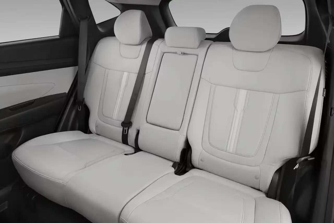 2025-Hyundai-Tucson-42