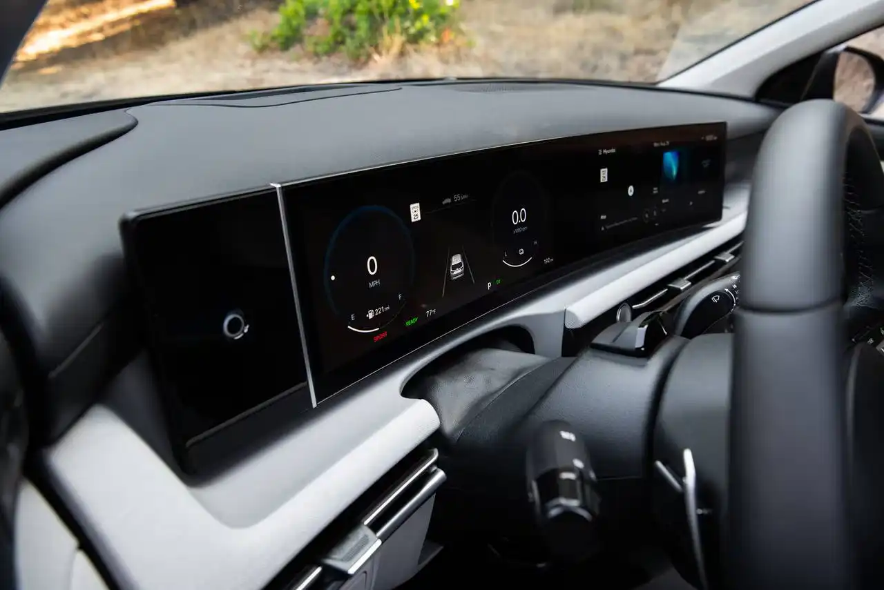 2025-Hyundai-Tucson-53